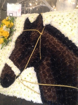 Horse funeral flower tribute
