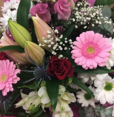 Valentine’s Single Rose Centre Bouquet