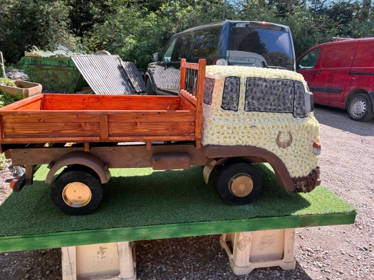 Vintage Bedford Tk