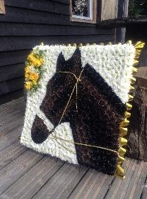 Horse funeral flower tribute