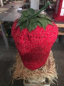 3ft Strawberry