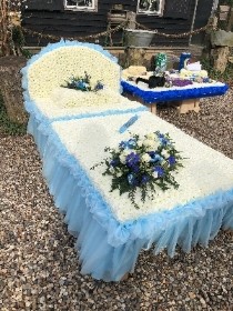 6ft life size bed tribute