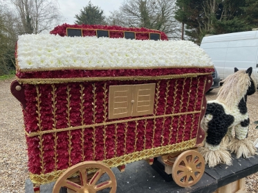 4ft Reading wagon with Horse