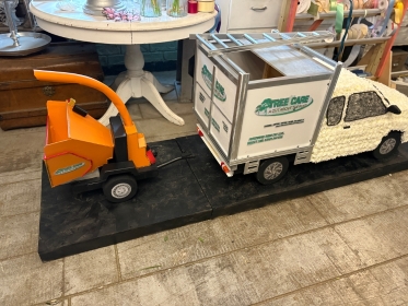 HILUX Truck and wood chipper