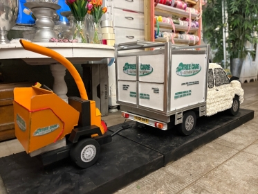 HILUX Truck and wood chipper