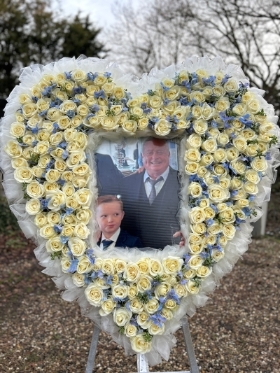 White Rose heart picture frame